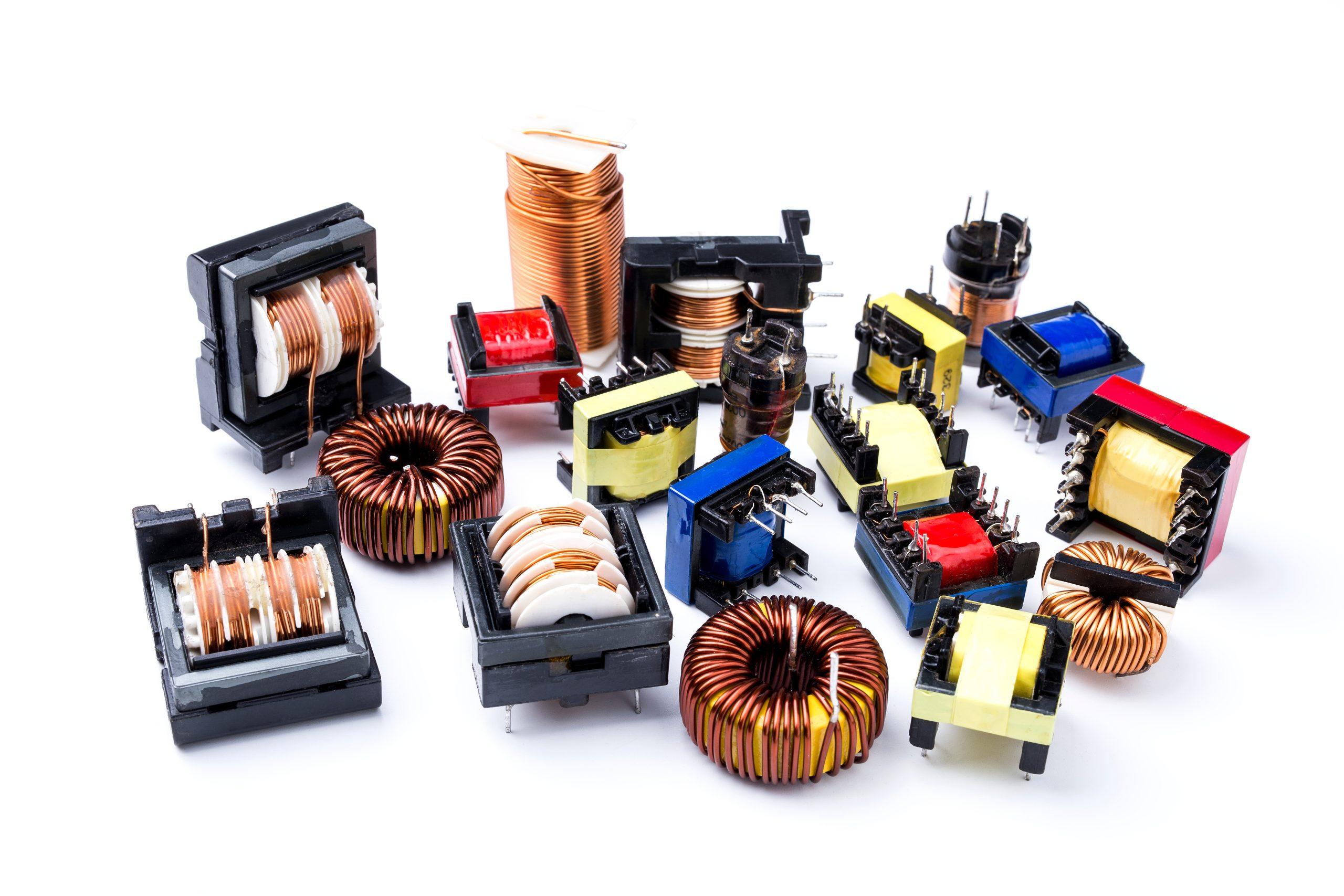Set of toroidal inductors with copper wire